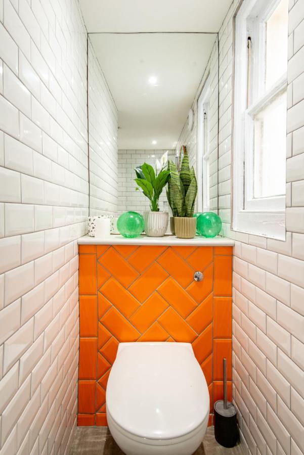 Beautiful, Central, 3 Min Walk From Beach, 2 King Doubles Brighton Екстериор снимка