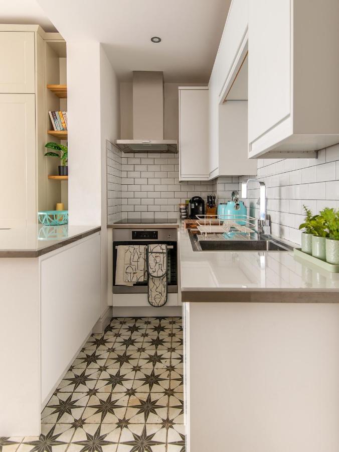 Beautiful, Central, 3 Min Walk From Beach, 2 King Doubles Brighton Екстериор снимка