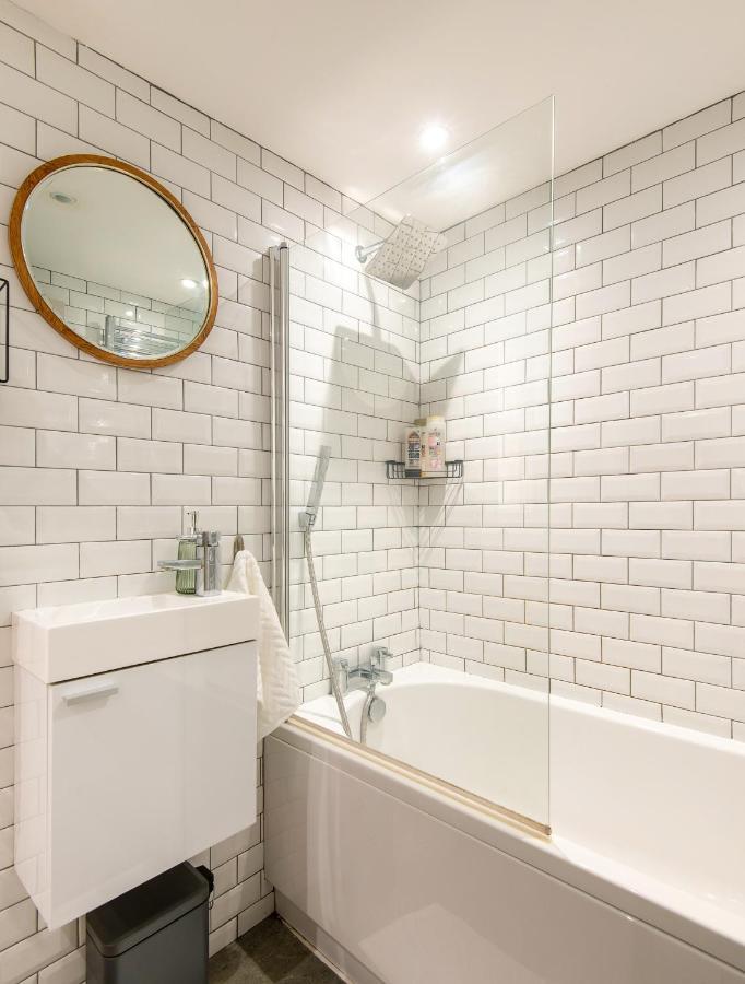 Beautiful, Central, 3 Min Walk From Beach, 2 King Doubles Brighton Екстериор снимка